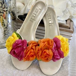 NWOT* AMANDA SANDALS SIZE 7.5